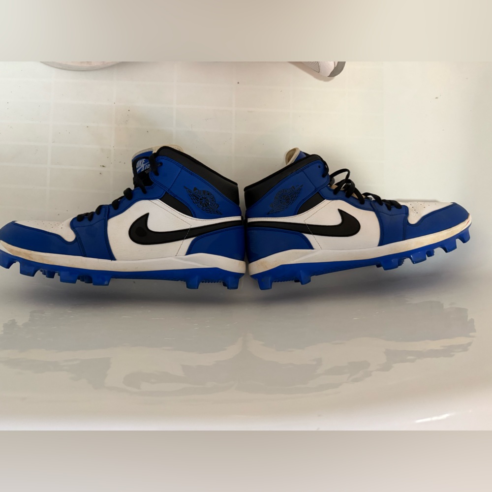Jordan 1 blue black and white cleats like new